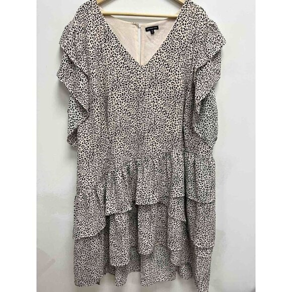 Who What Wear Dresses & Skirts - Who What Wear Leopard Print Blush Pink Ruffle Dress Size 3X